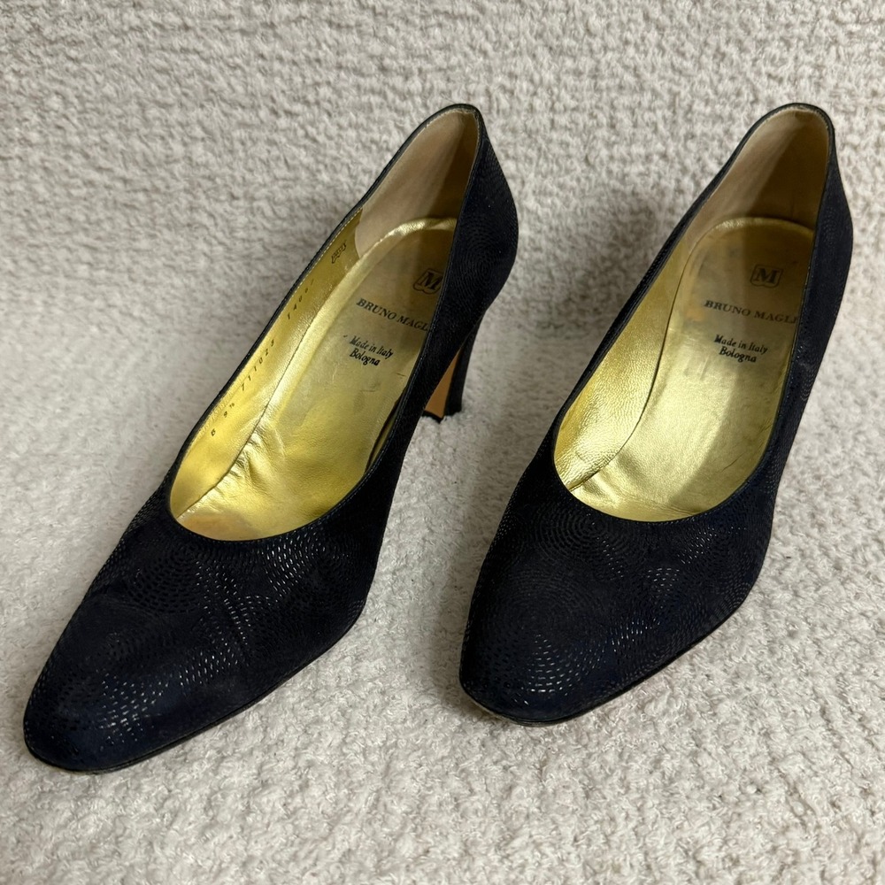Bruno Magli Vintage Women's Black Textured‎ Leather Heels Made in Italy Size 9.5